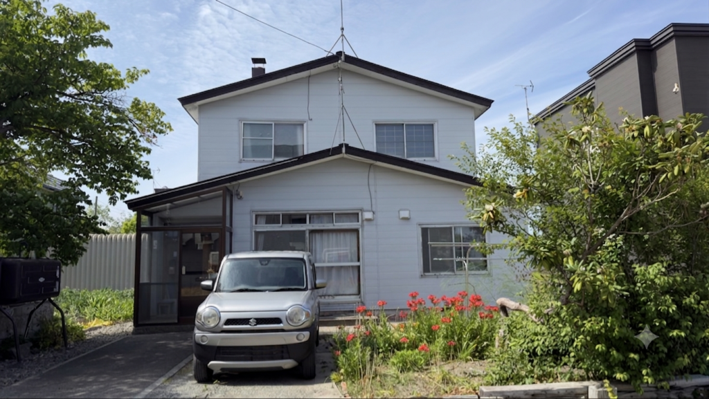 100坪の畑と住めるくらい立派な倉庫付き住宅